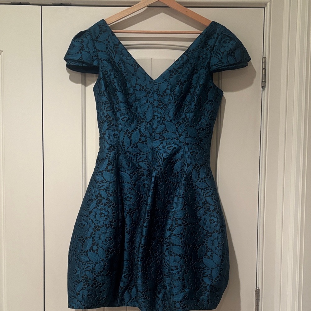 Halston Heritage Elegant Teal Lace Dress Size 8